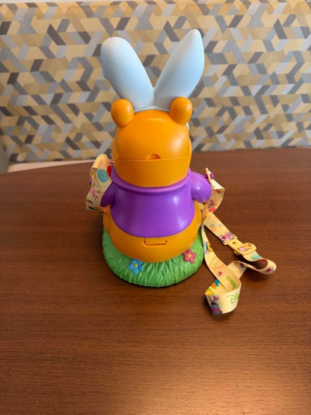 DisneyEaster Winnie the Pooh popcorn bucket new - Picture 5 of 9